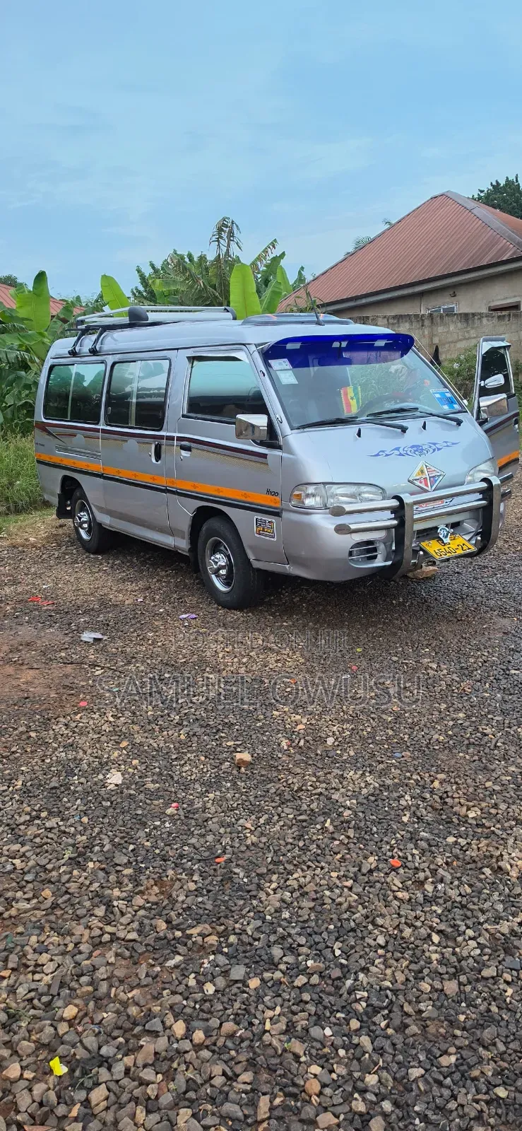 Hyundai H-100 2003 Silver
