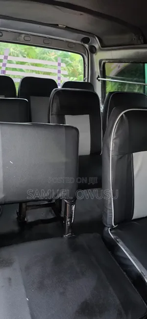 Hyundai H-100 2003 Silver
