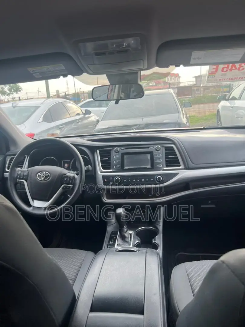 Toyota Highlander 2019 Brown
