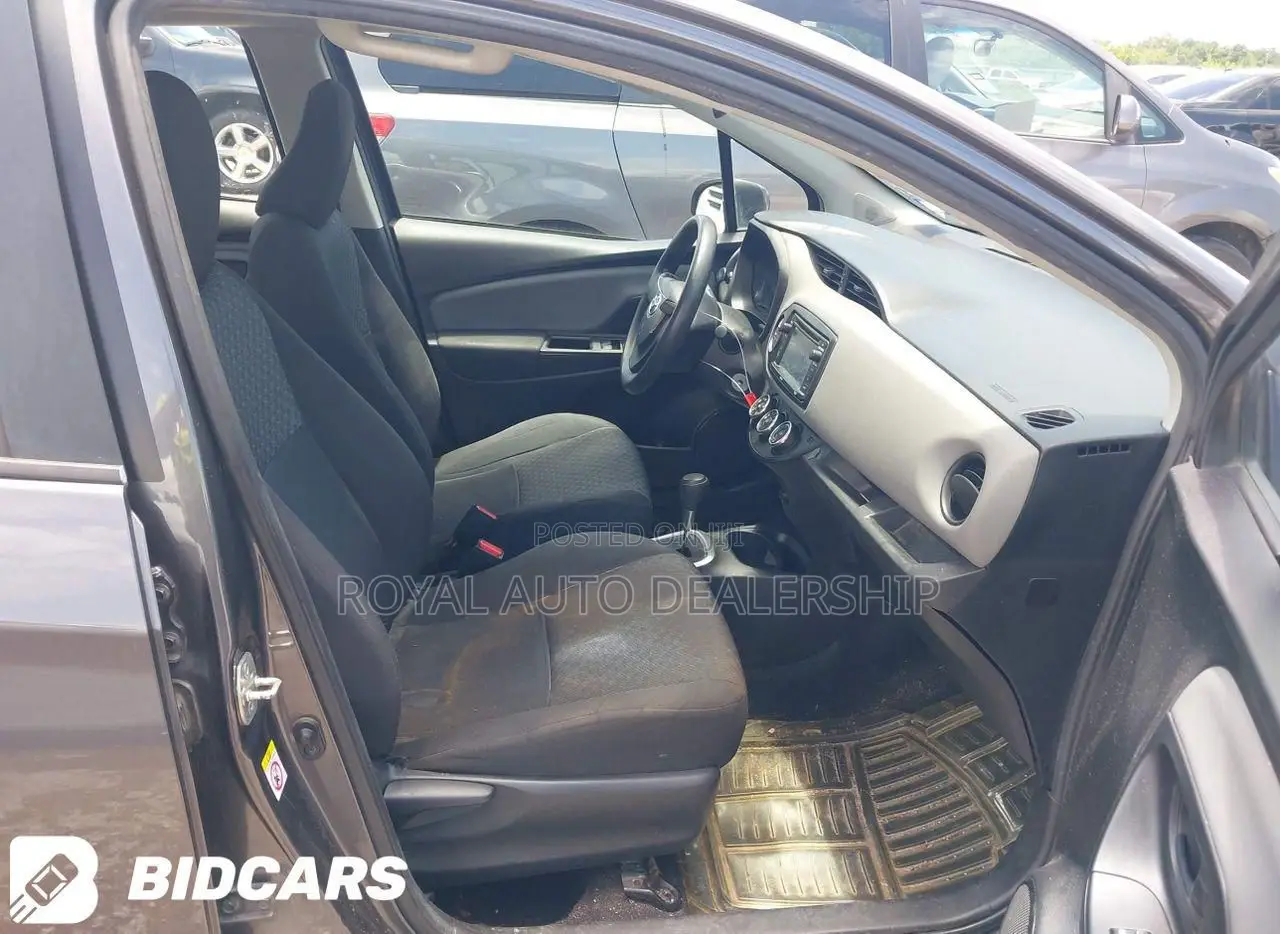 Toyota Yaris 2015 Black