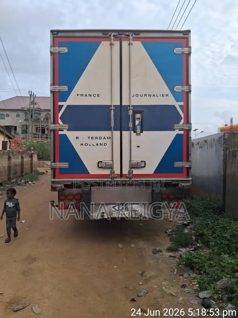 40footer Trailer Cargo Truck For Hiring