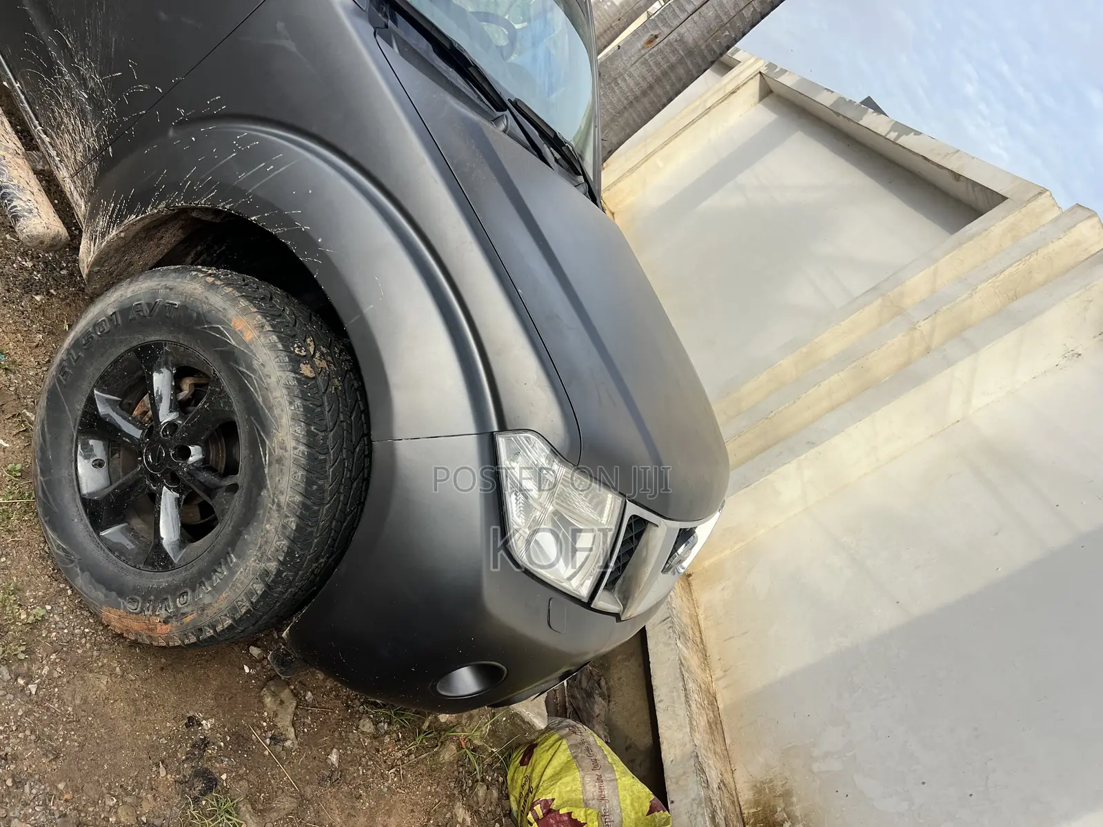 Nissan Navara 2.5 dCi 2012 Gray