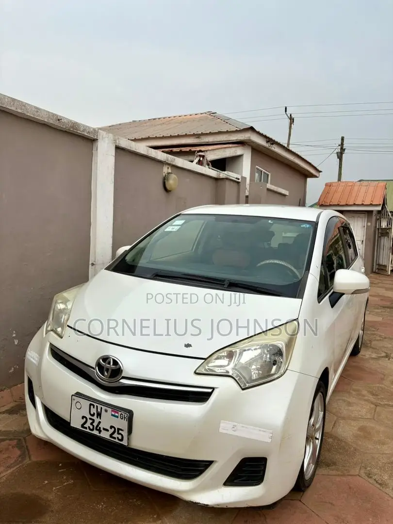 Toyota Ractis 2013 White
