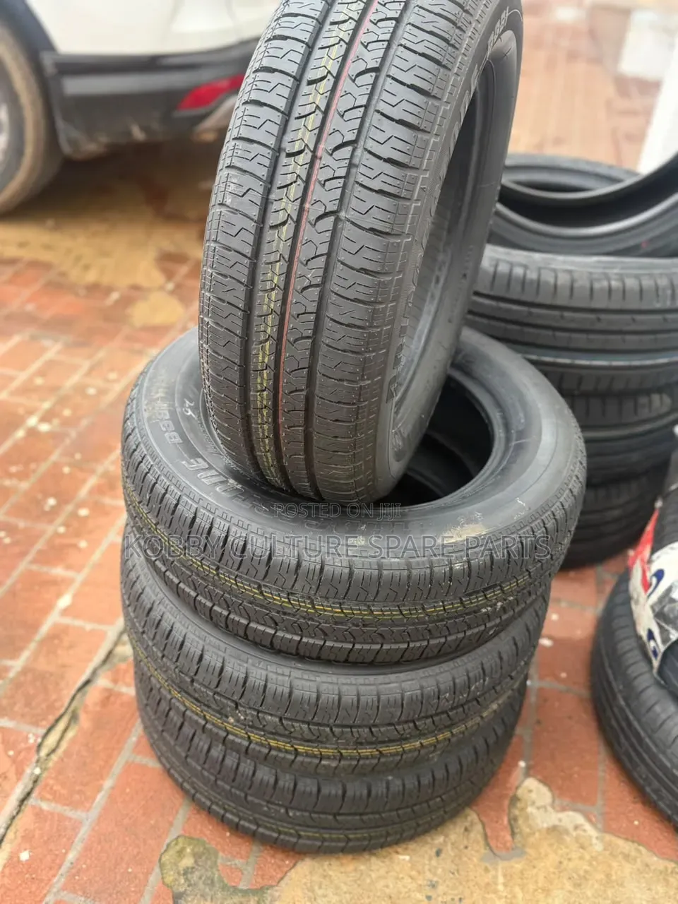 Original Bridgestone 185/65r14 Tyres Available for All Cars