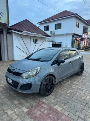 Kia Rio EX 4dr Hatchback (1.6L 4cyl 6A) 2012 Gray