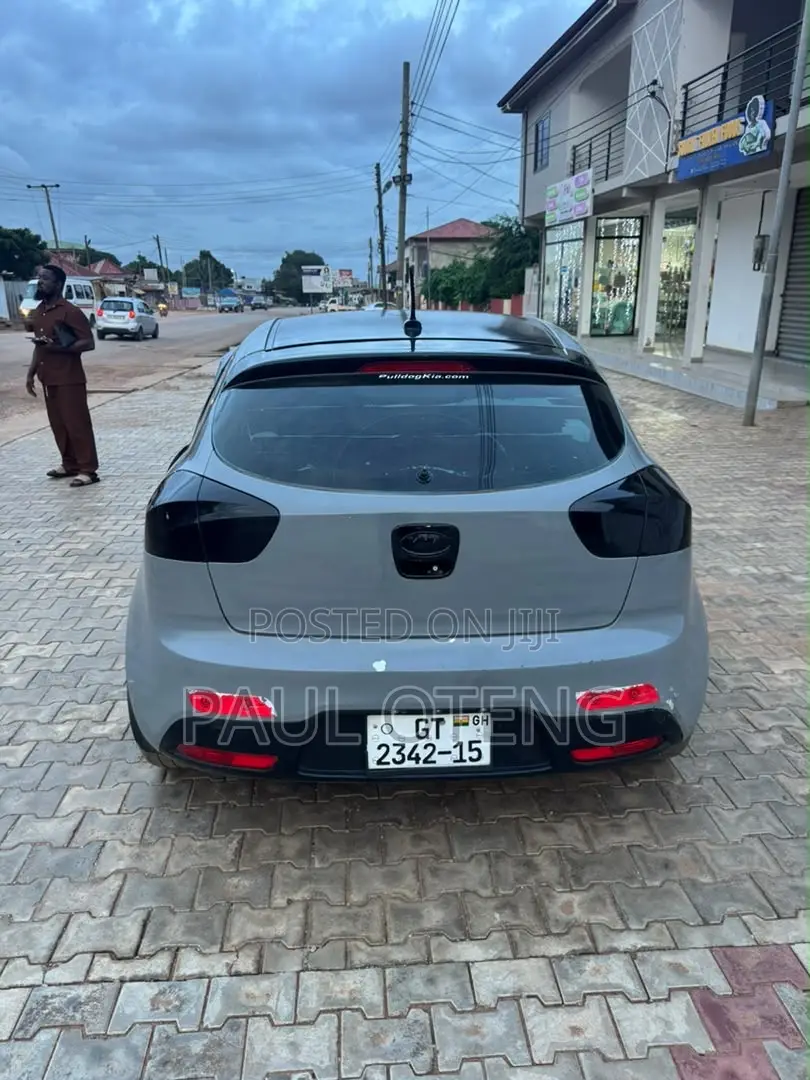 Kia Rio EX 4dr Hatchback (1.6L 4cyl 6A) 2012 Gray