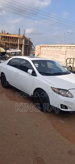 Toyota Corolla 2010 White