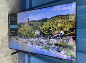 Samsung 50” Smart Crystal Tv