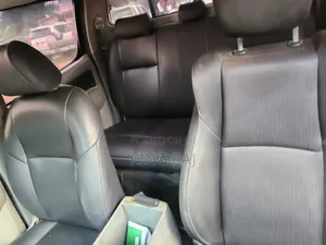 Toyota Hilux 2012 Black