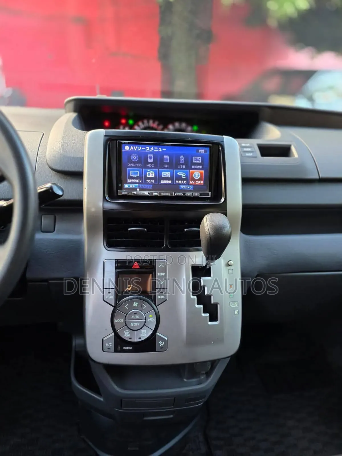 Toyota Voxy 2010 Black