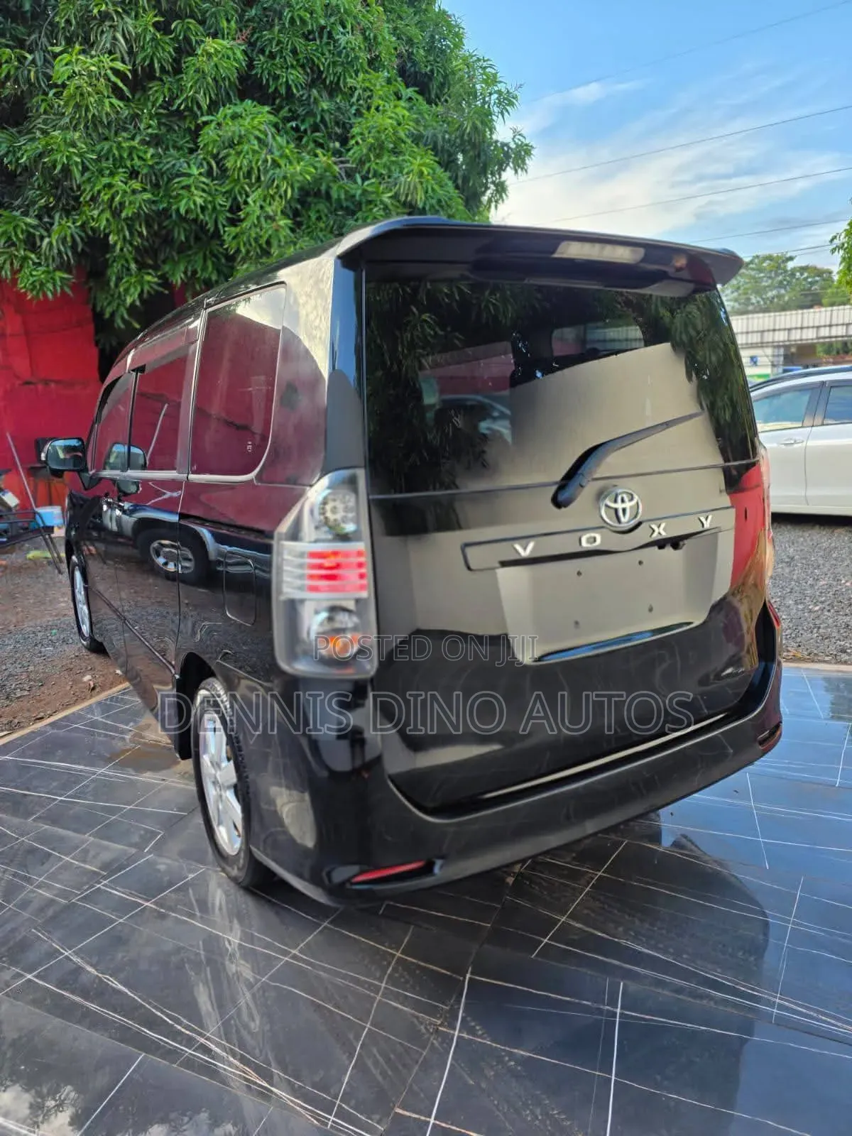 Toyota Voxy 2010 Black