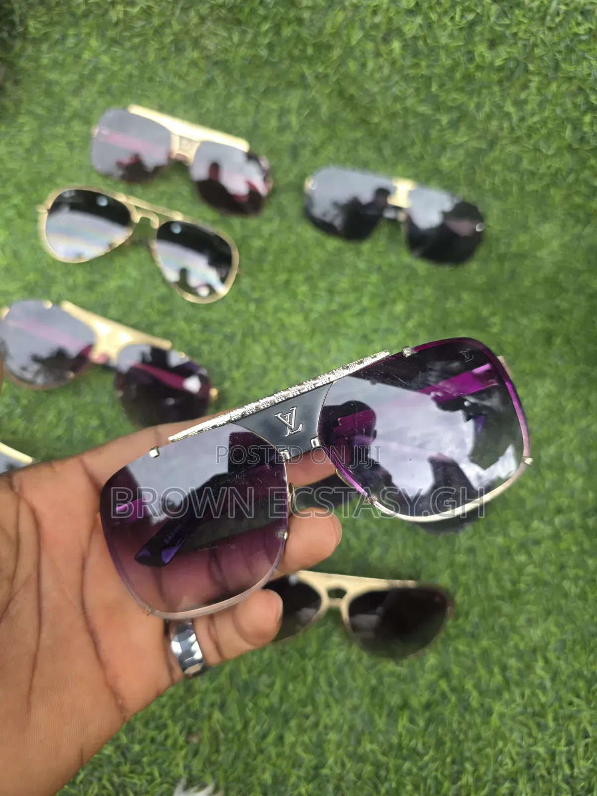 Designer Pre-Owned Sunglasses (Uk Used) Swipe for Close Ups