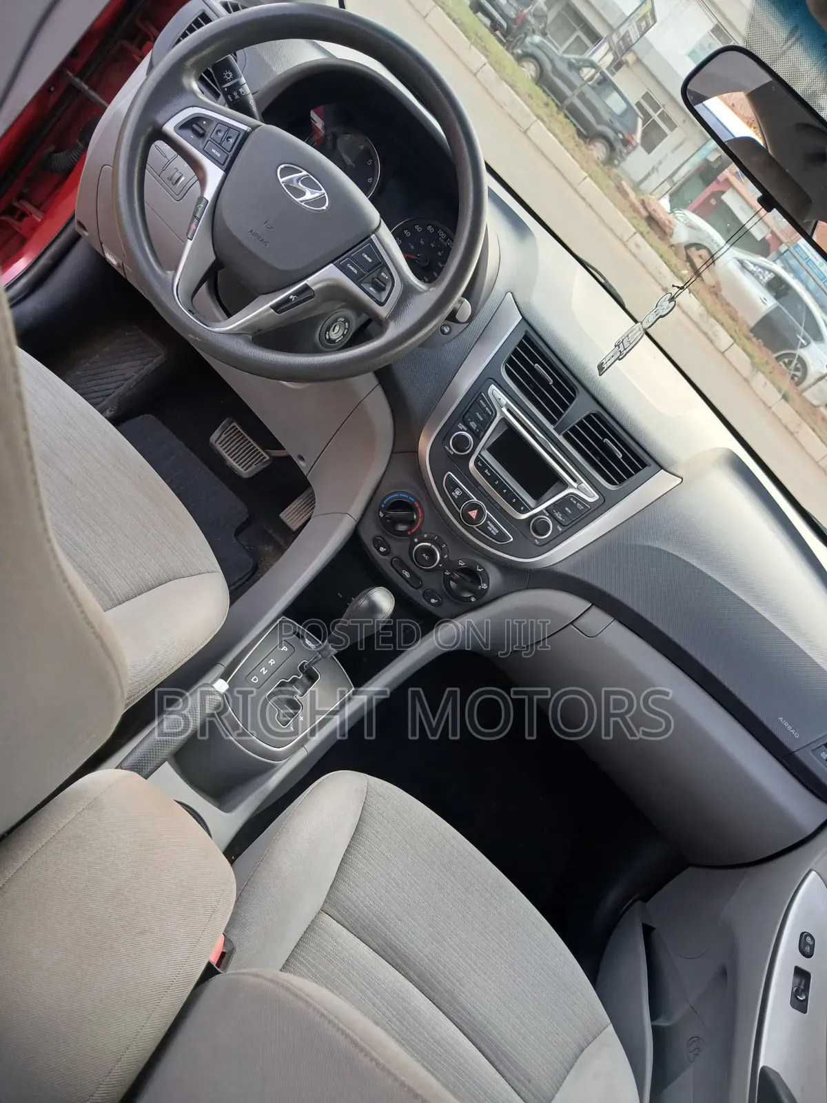 Hyundai Accent 2016 Red