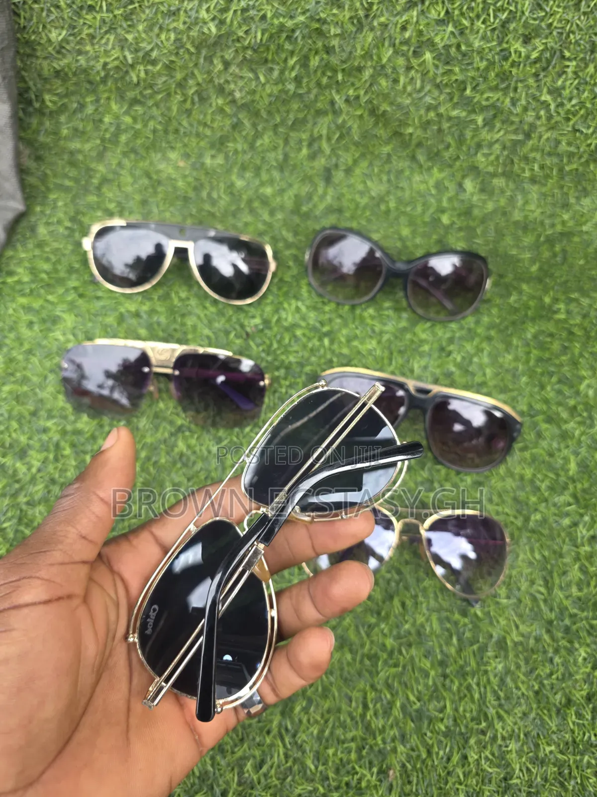 Us Used Sunglasses (Swipe for More)
