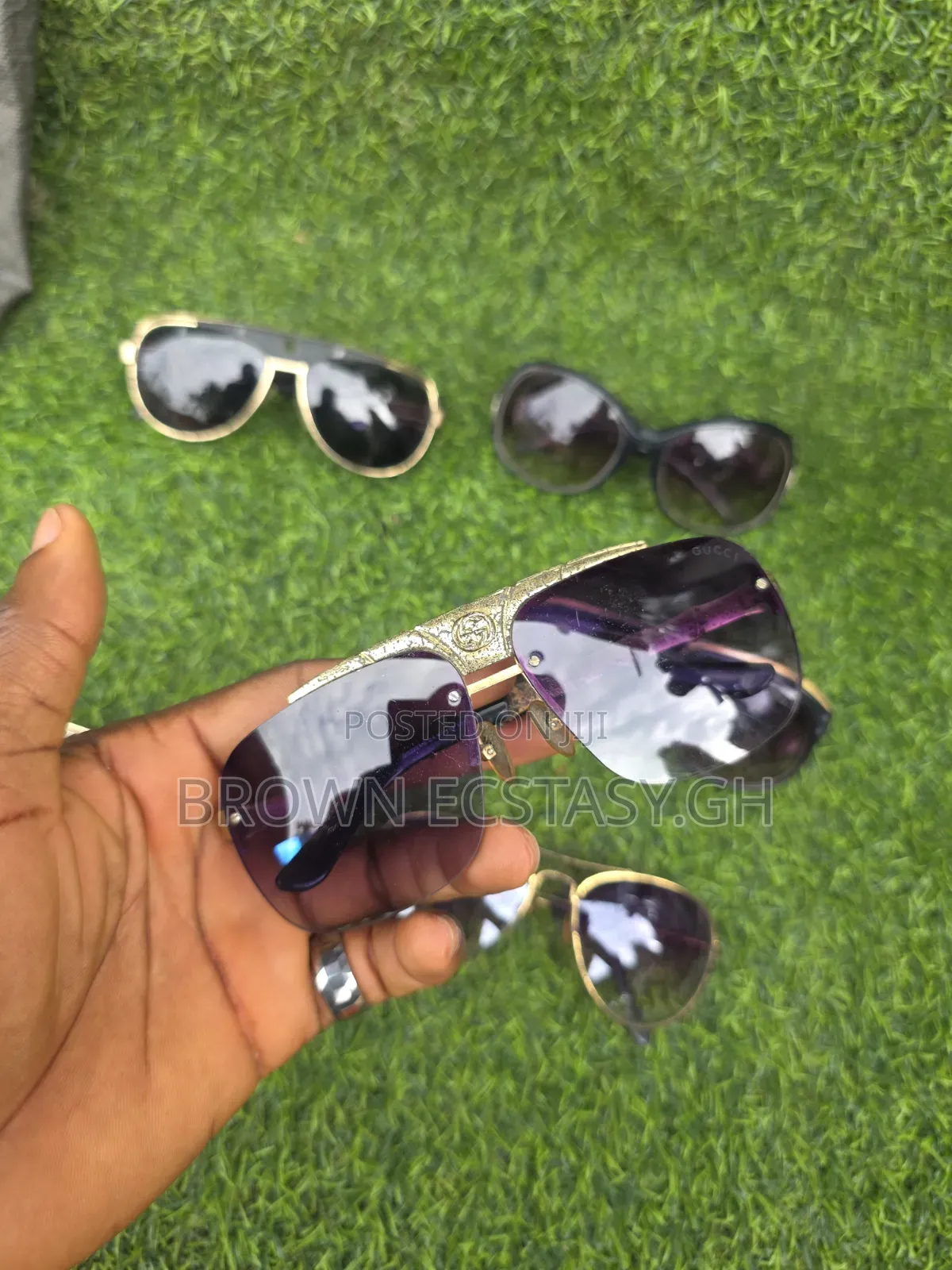 Us Used Sunglasses (Swipe for More)