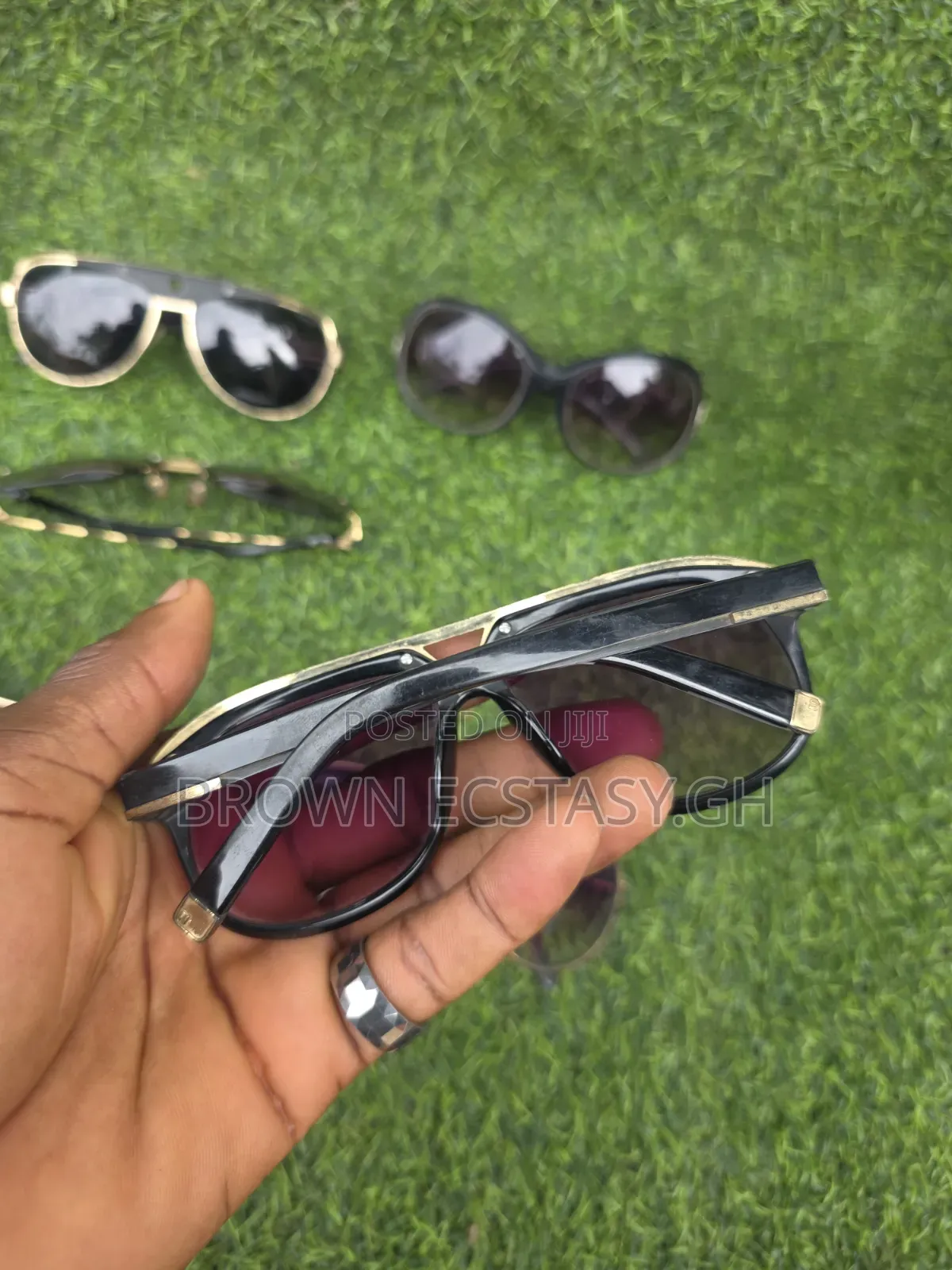 Us Used Sunglasses (Swipe for More)