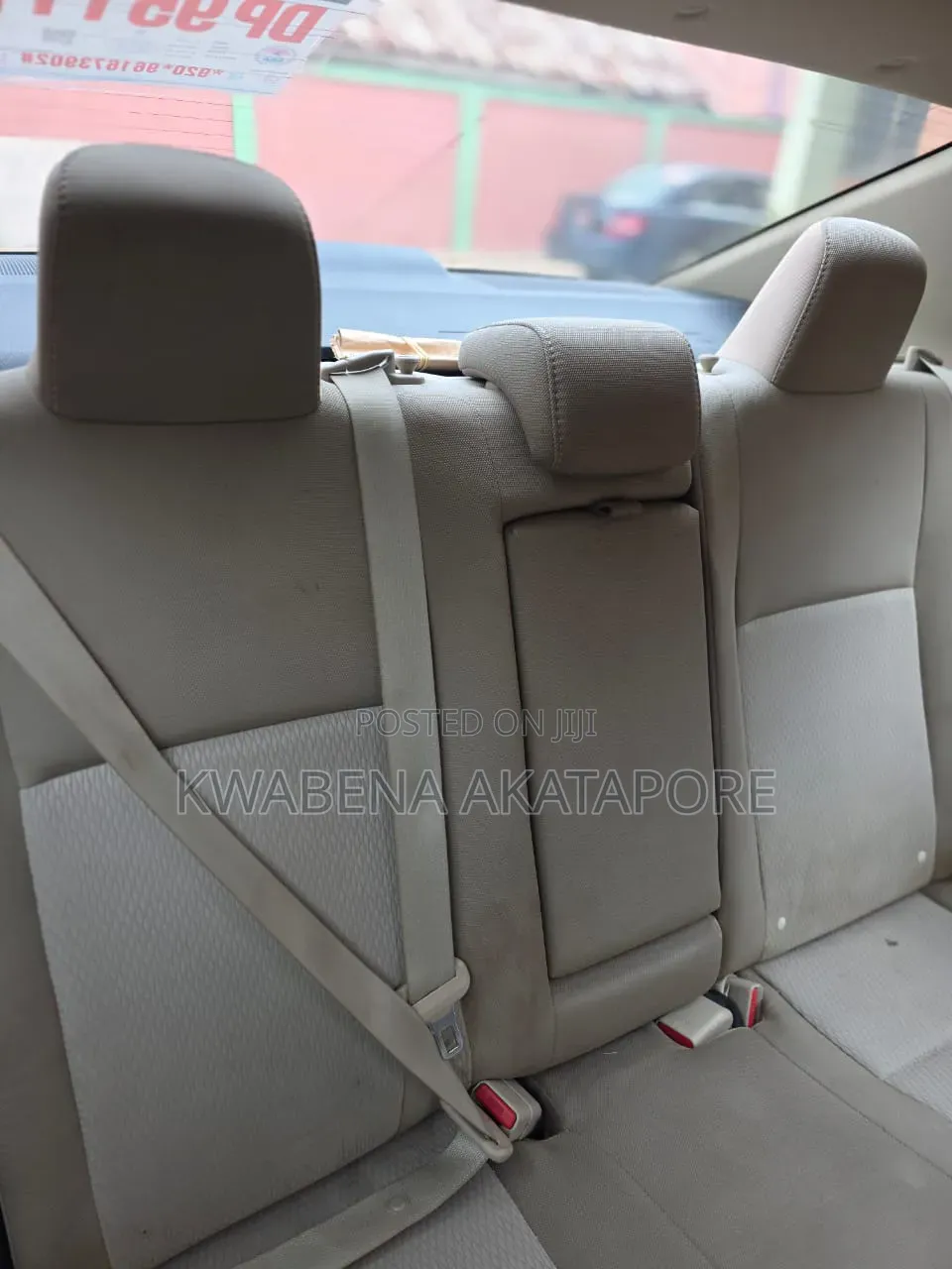 Toyota Corolla LE 4dr Sedan (1.8L 4cyl CVT) 2016 White