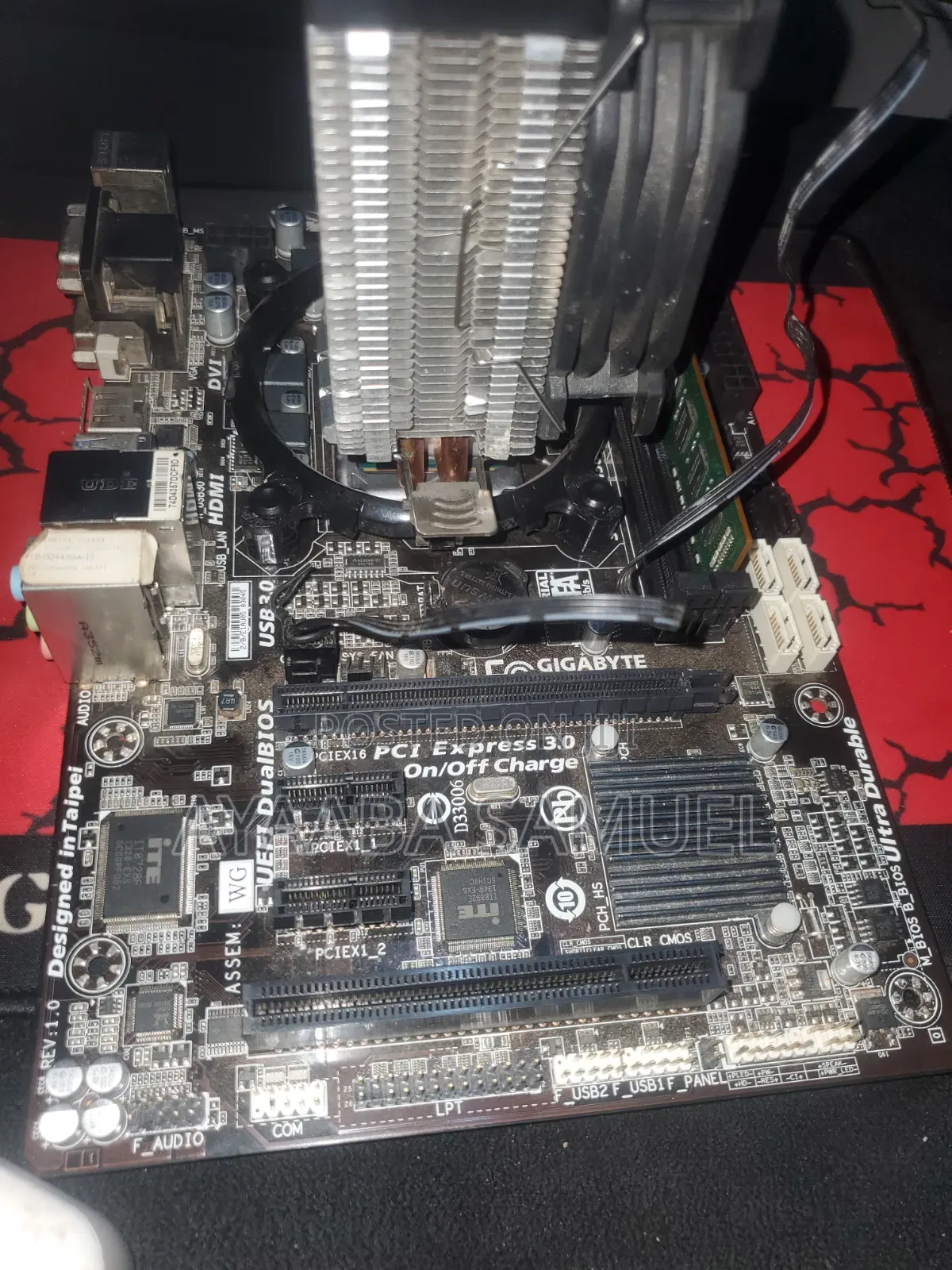 Gigabyte B85m 4thgen Motherboard Corei5+ 8gb Ram+Rgb Cpu Cooler