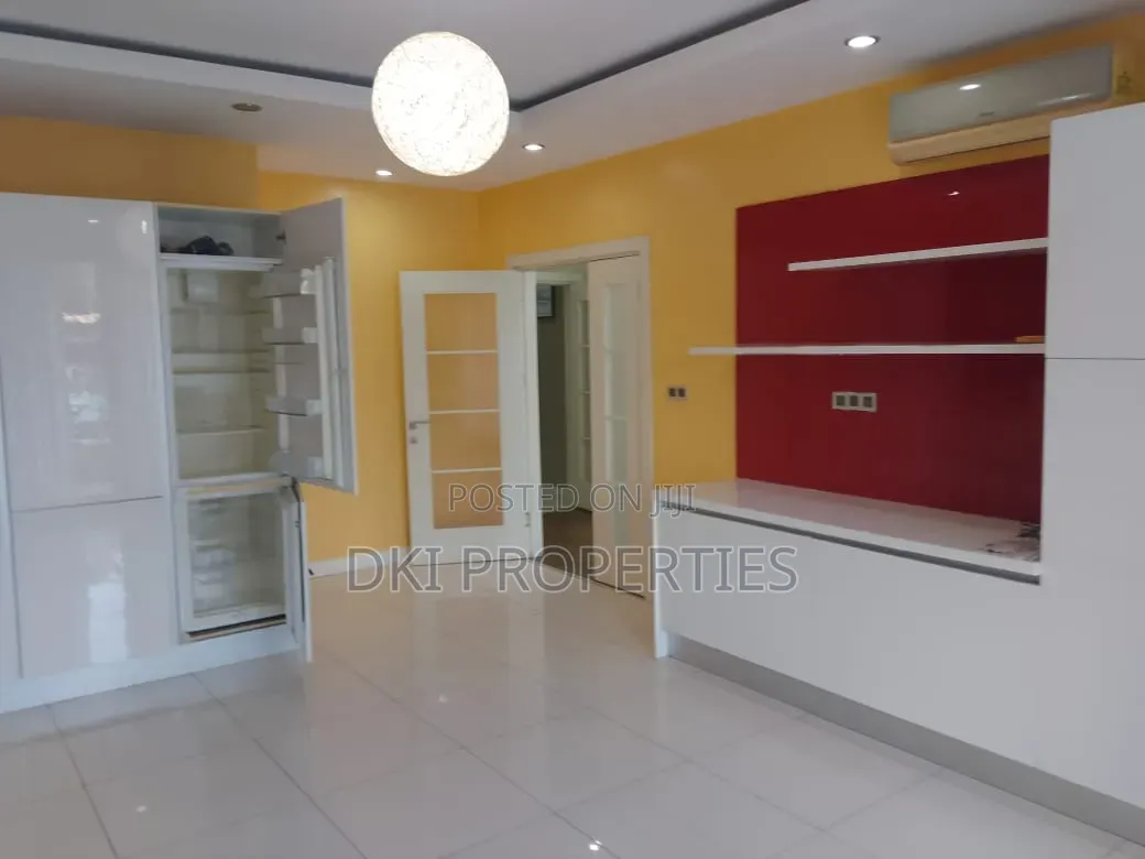 Furnished 3bdrm Apartment in Dki Properties, Accra Metropolitan