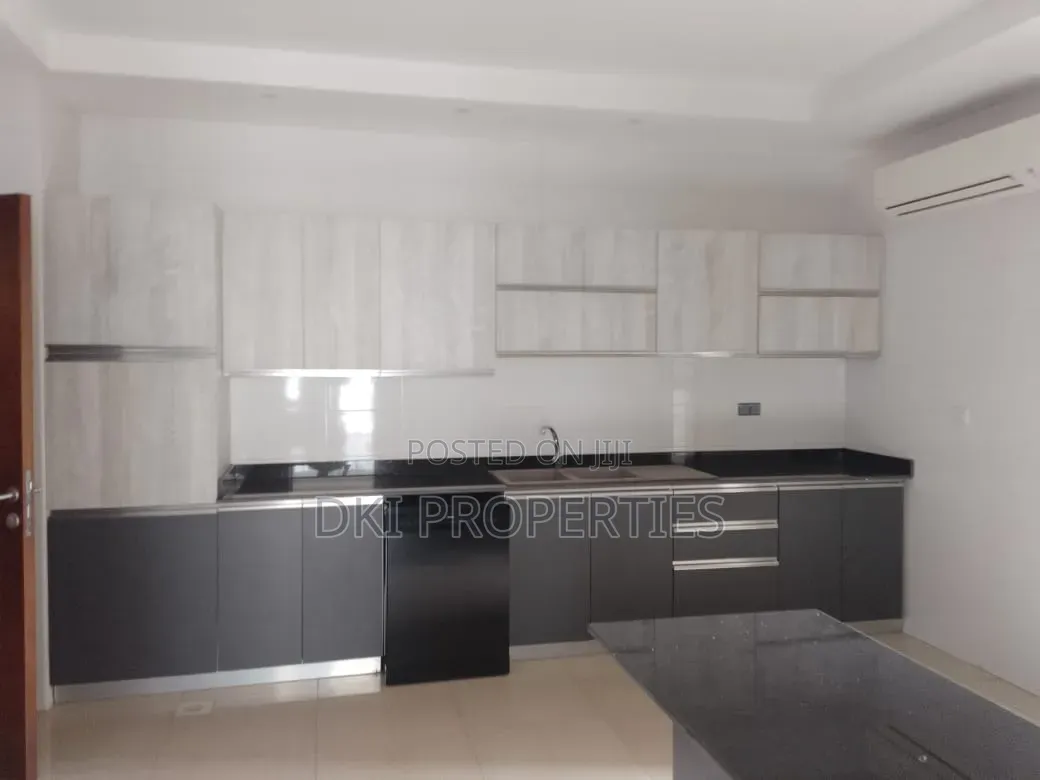 Furnished 3bdrm Apartment in Dki Properties, Accra Metropolitan