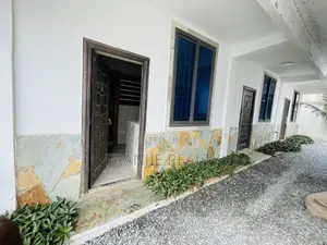 1bdrm Apartment in Franjie Realty, West Hills Mall Area for rent