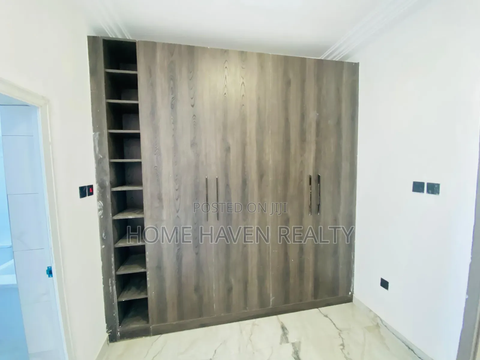2bdrm Apartment in Abelemkpe, Methodist Church Area for rent
