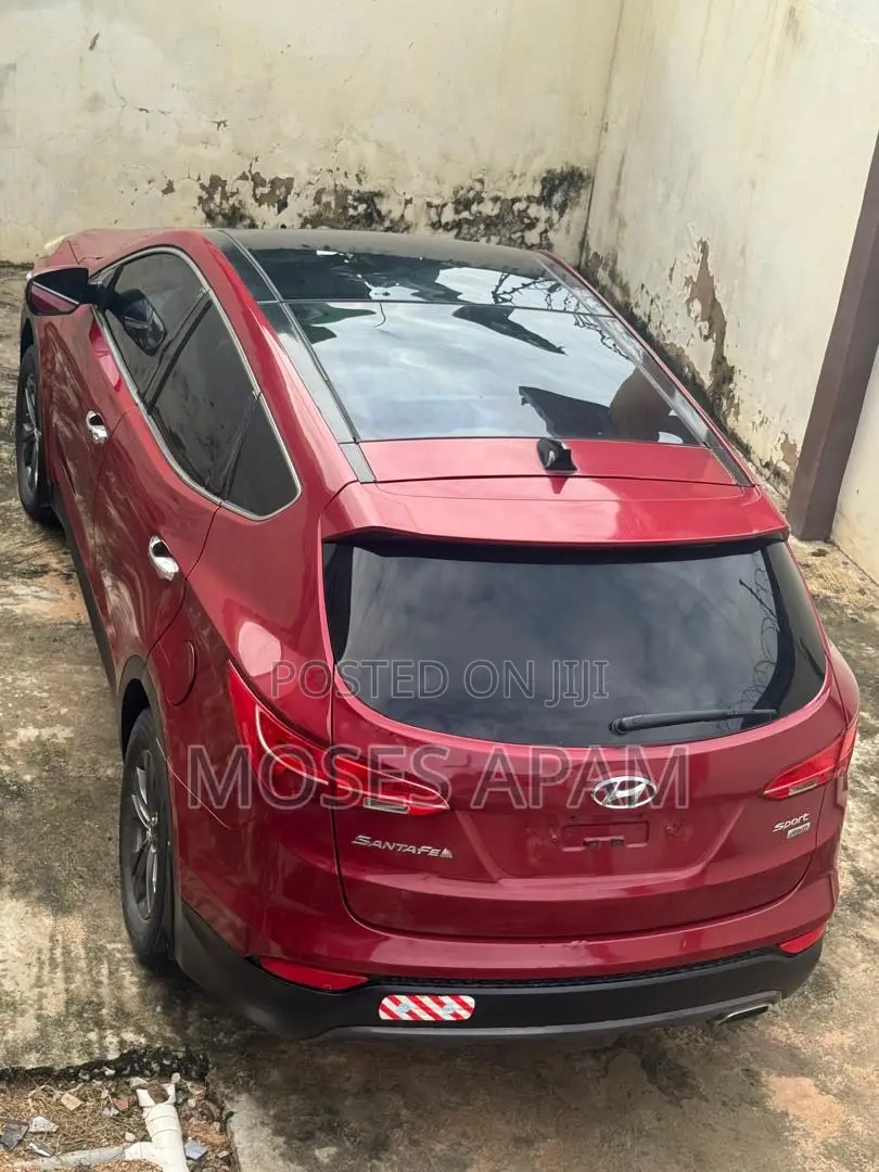 Hyundai Santa Fe 2014 Red