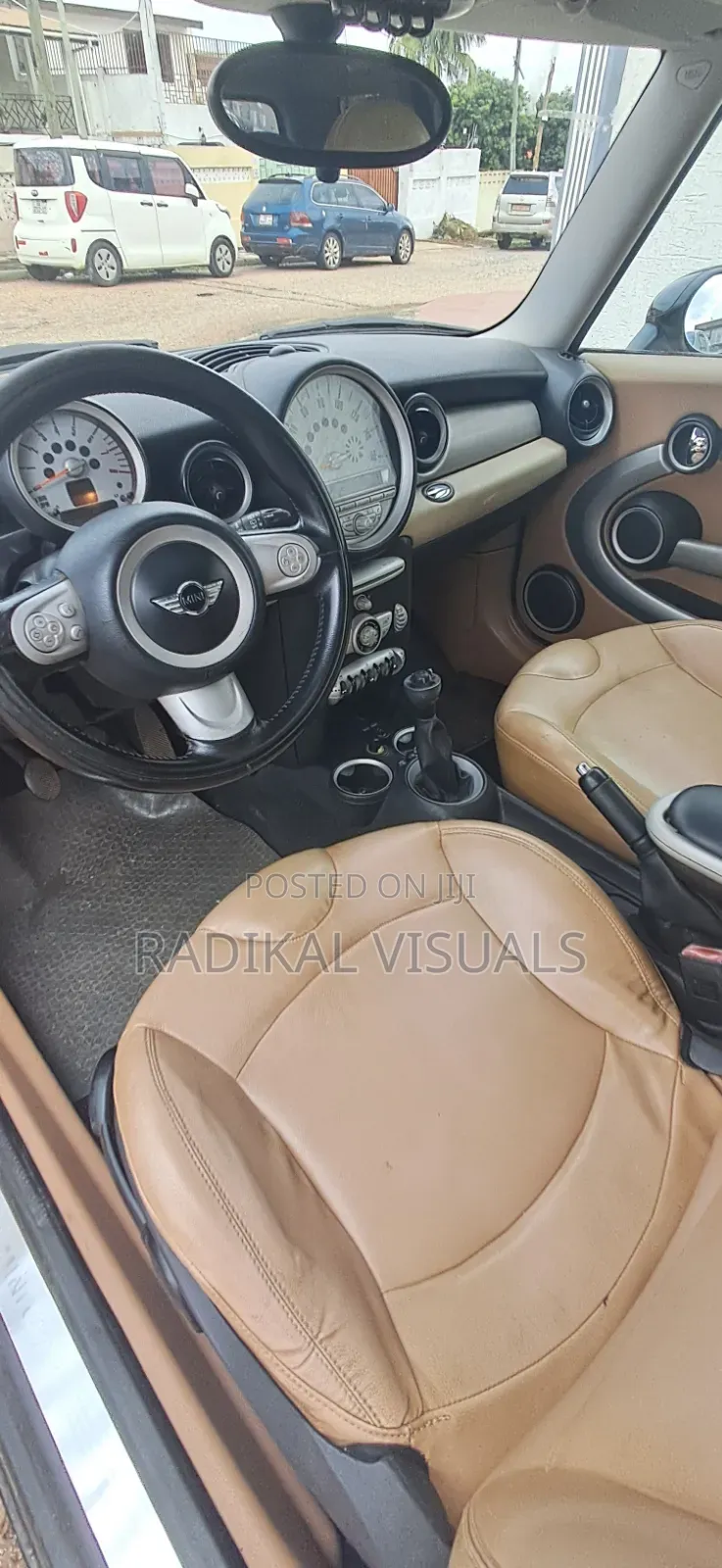 Mini Cooper 2010 Beige