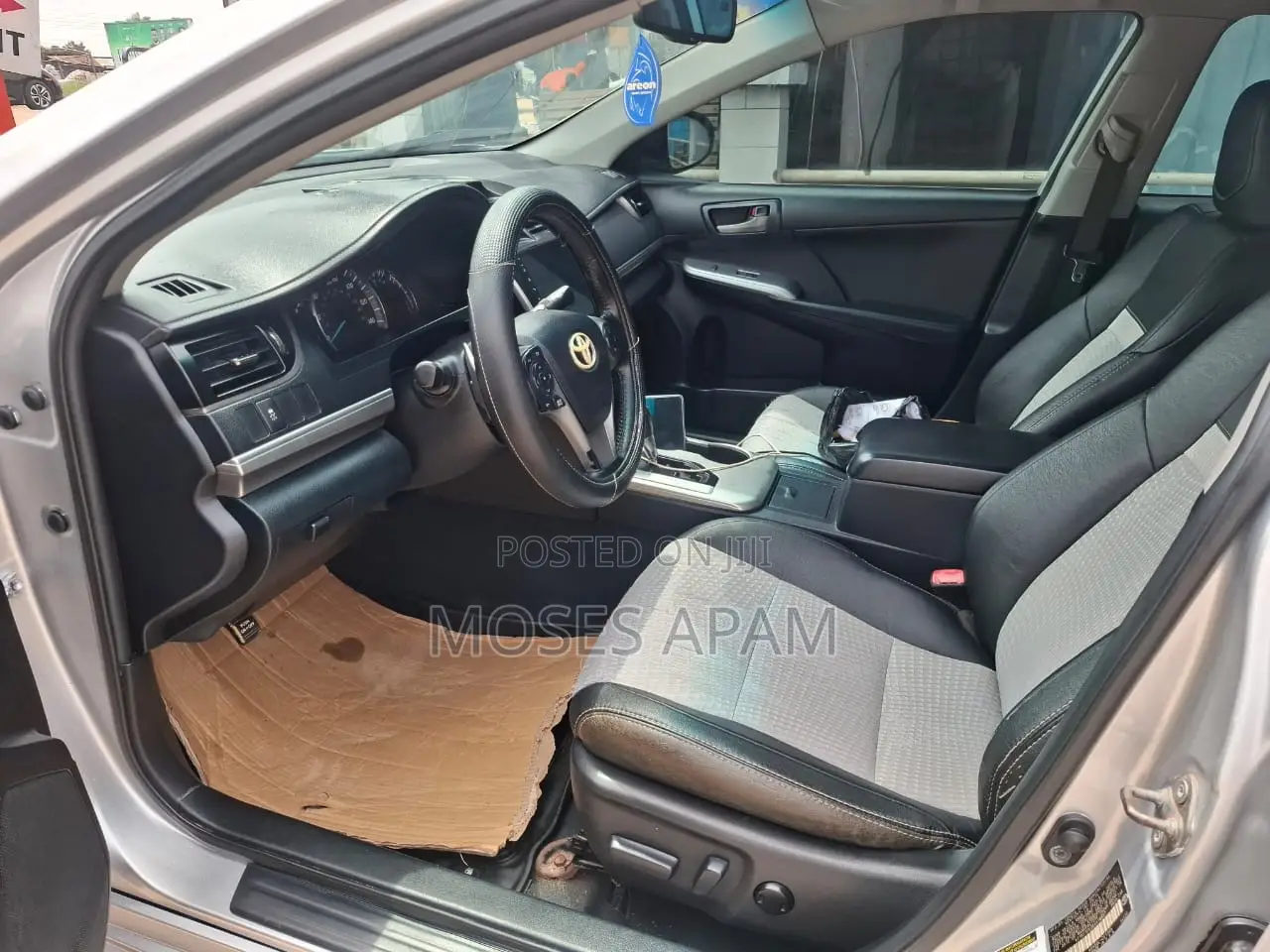Toyota Camry 2014 Silver