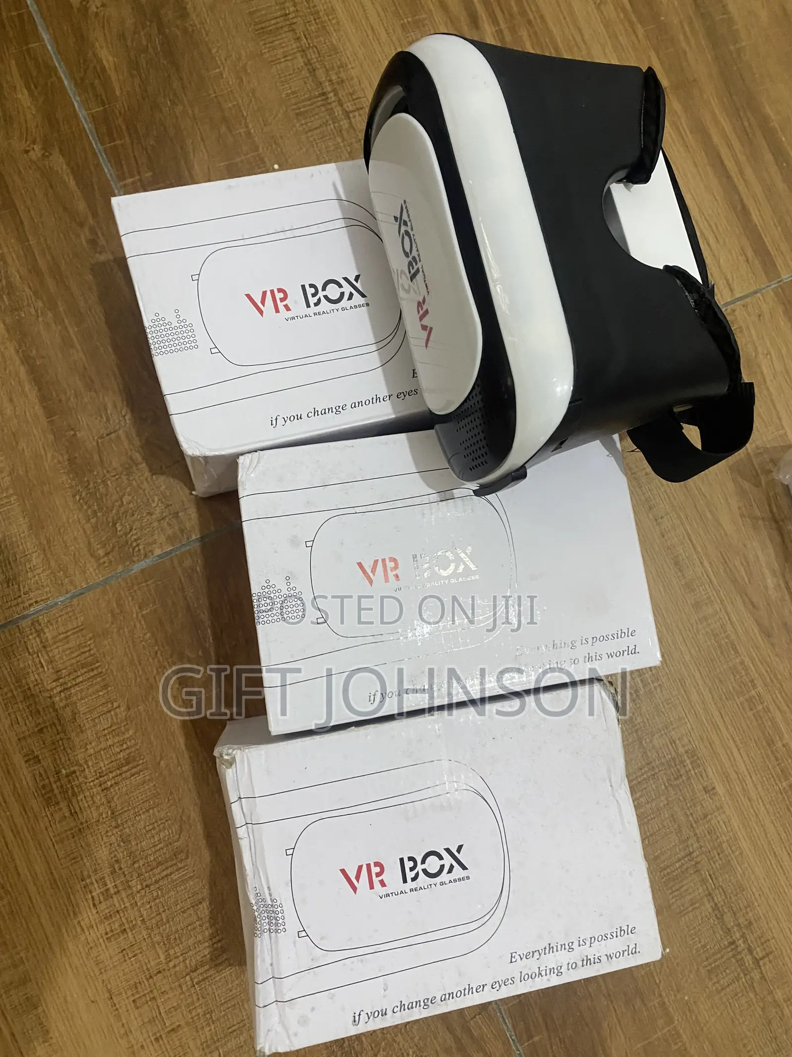 Virtual Reality for Watching Movies and Playing Games