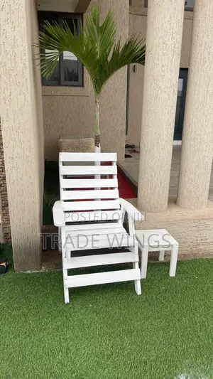 White Relaxation Chair