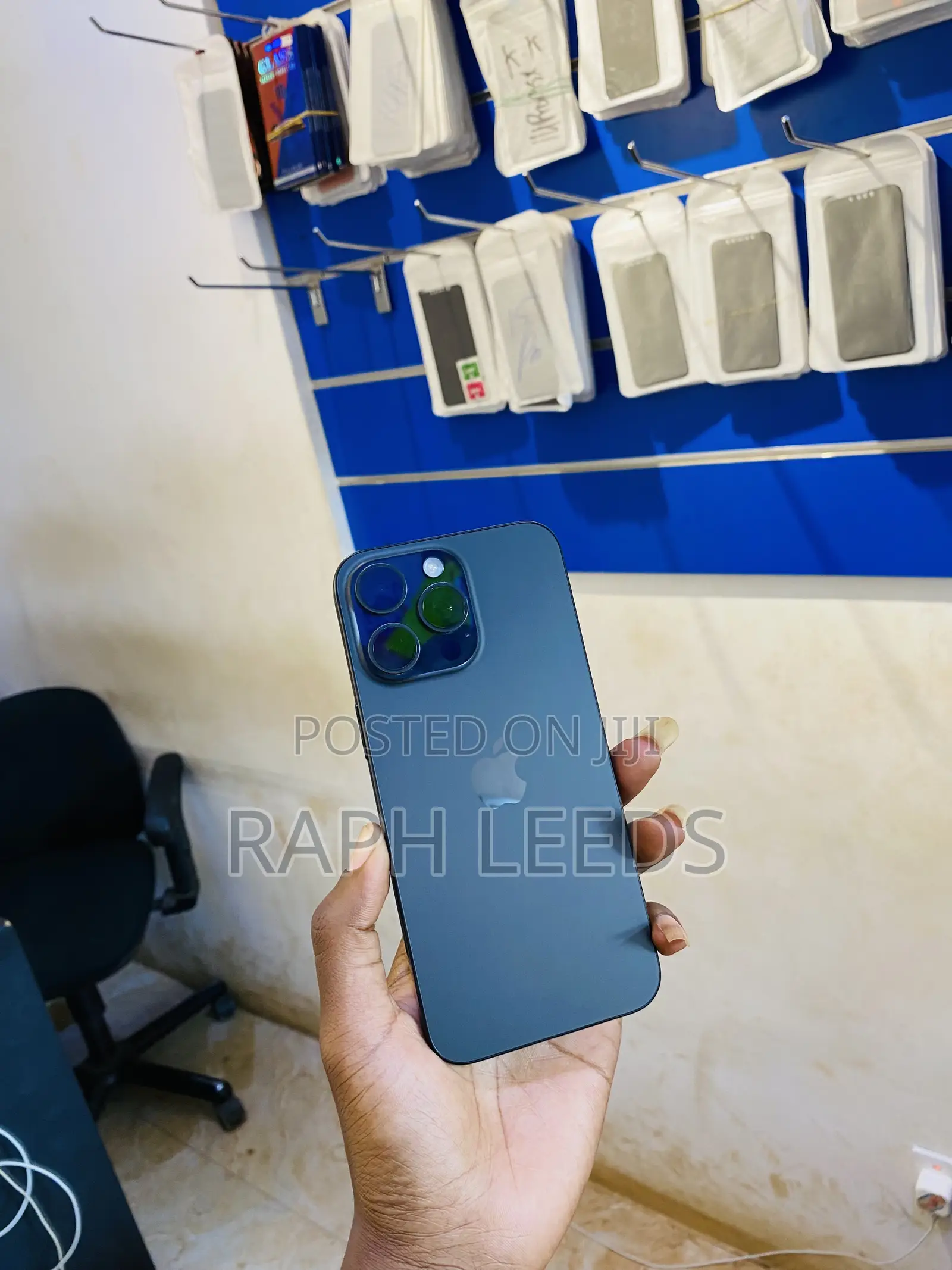 New Apple iPhone 15 Pro Max 256 GB Black