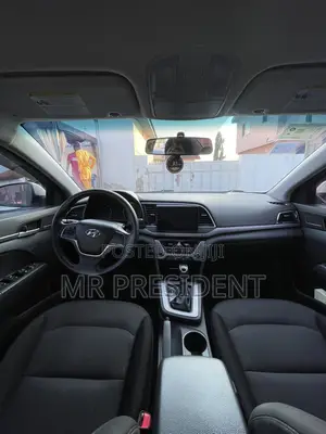 Hyundai Elantra SE 2018 Silver