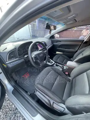 Hyundai Elantra SE 2018 Silver