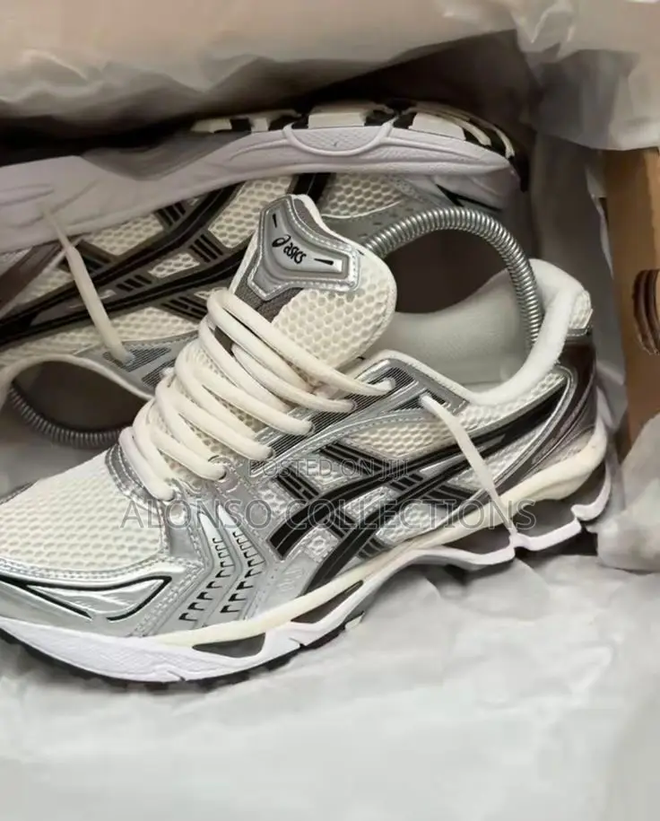 Asics Gel Kanayo 14 Metallic Silver