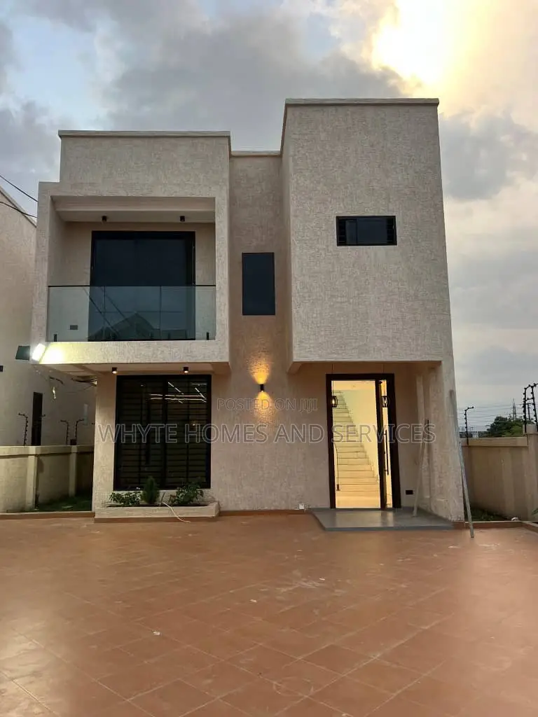 3bdrm House in East Legon for sale