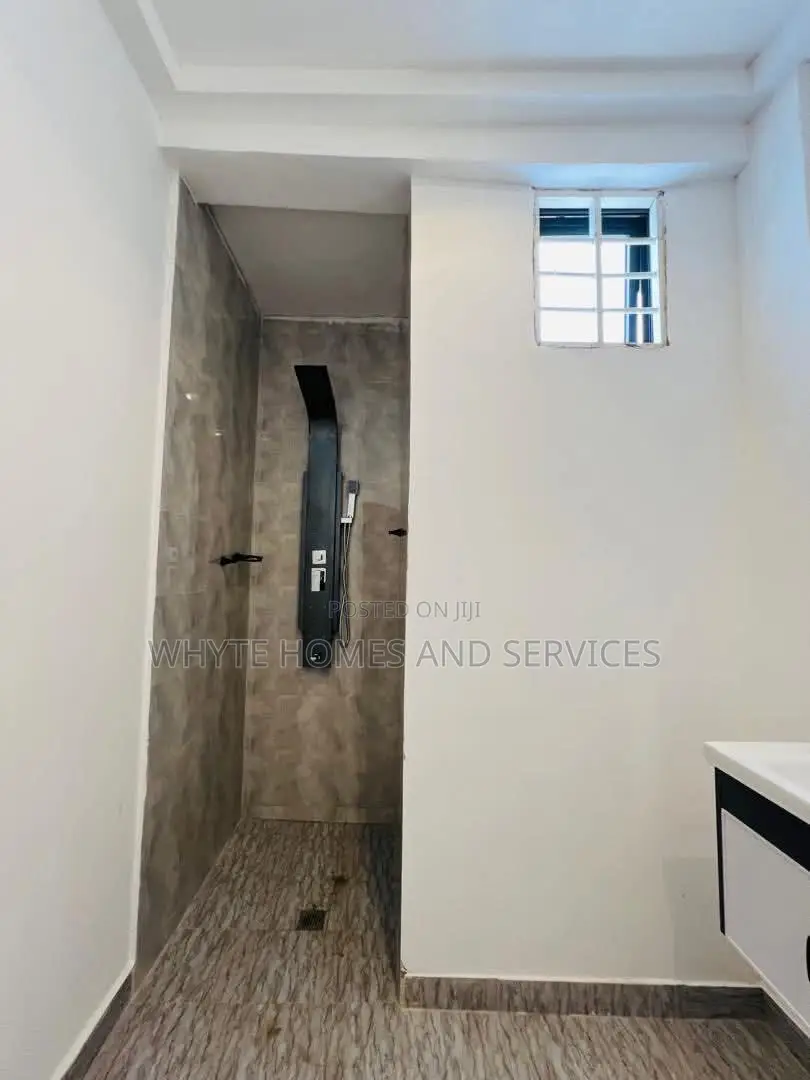 2bdrm Townhouse/Terrace in School Junction for sale