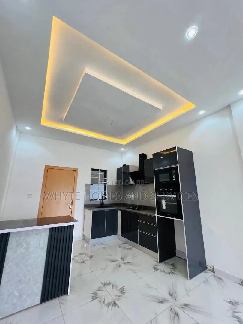 2bdrm Townhouse/Terrace in School Junction for sale