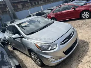 Hyundai Accent SE Sedan 2016 Silver