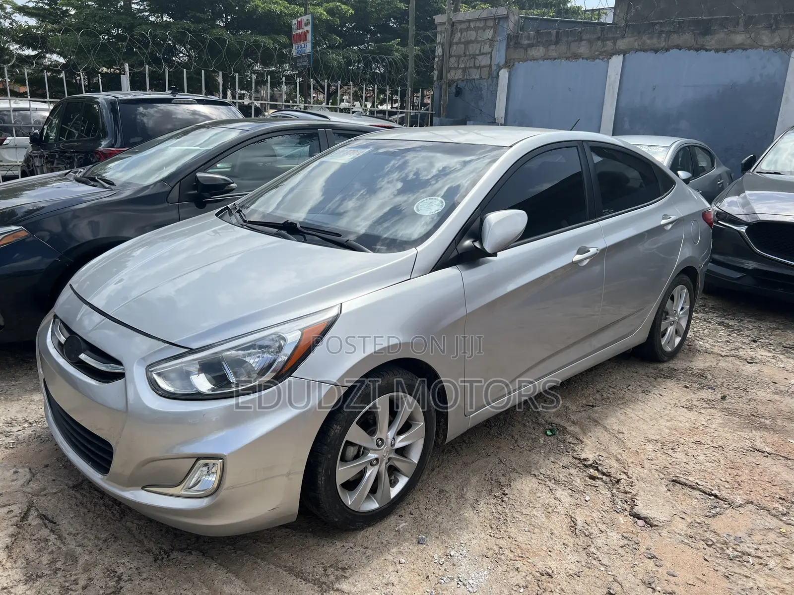 Hyundai Accent SE Sedan 2016 Silver