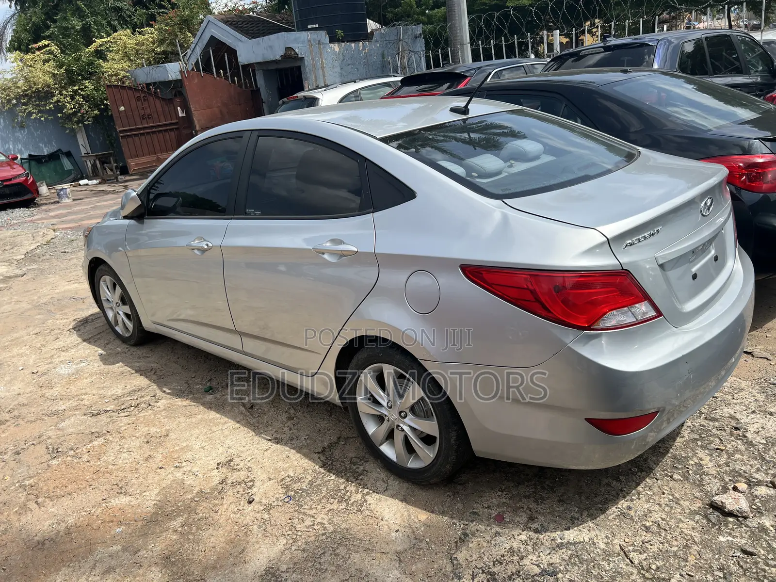 Hyundai Accent SE Sedan 2016 Silver