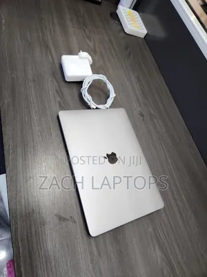 Laptop Apple MacBook Pro 2020 8GB Intel Core i5 SSD 512GB