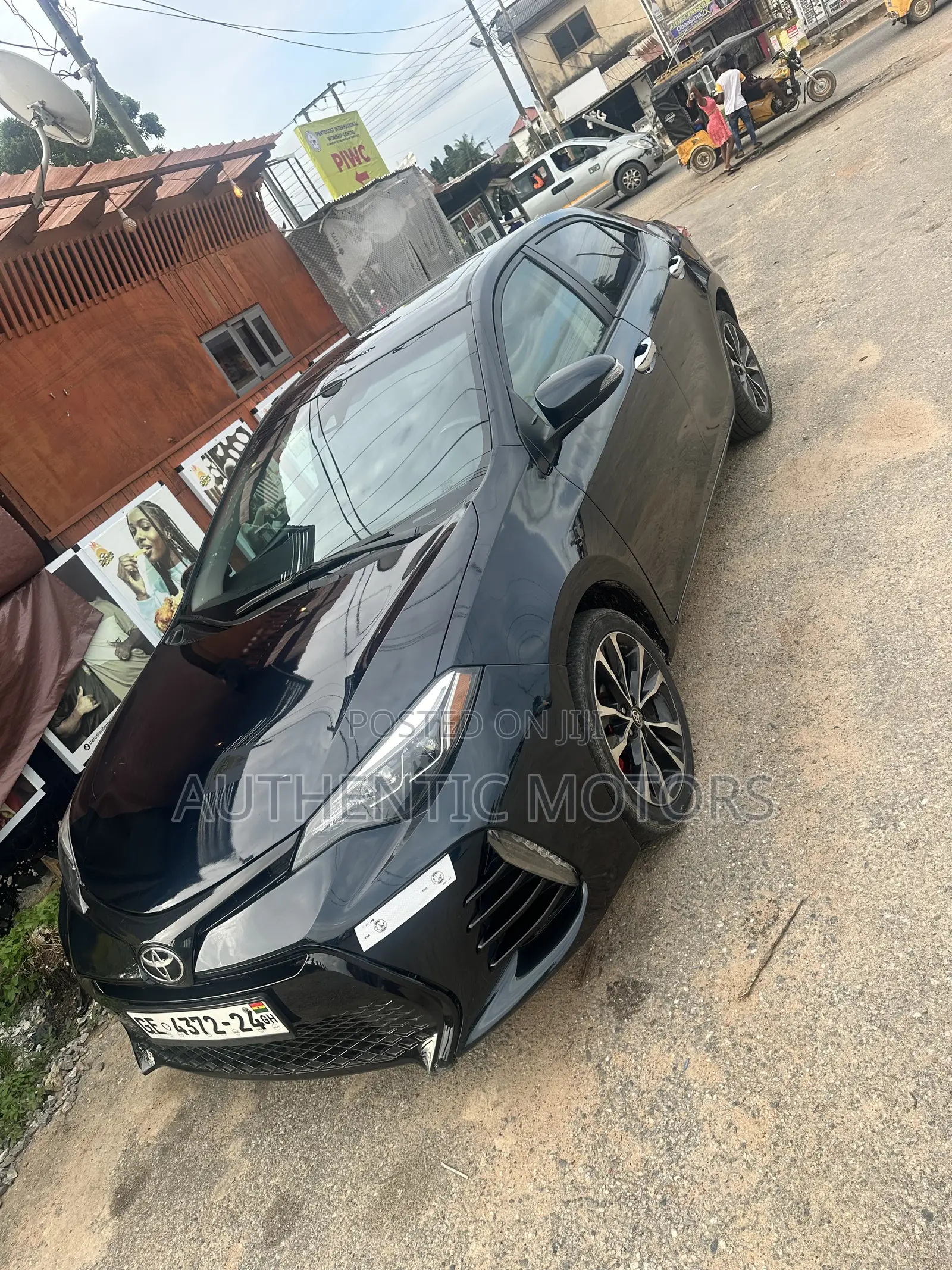 Toyota Corolla XSE (1.8L 4cyl 2A) 2018 Black