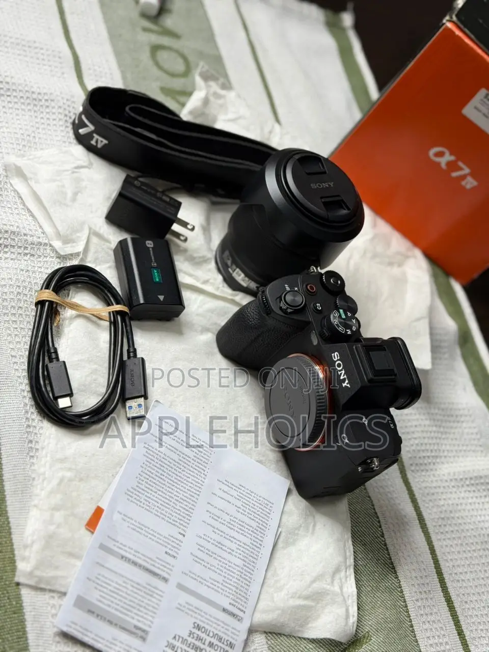Sony A7 Iv Camera With Lense