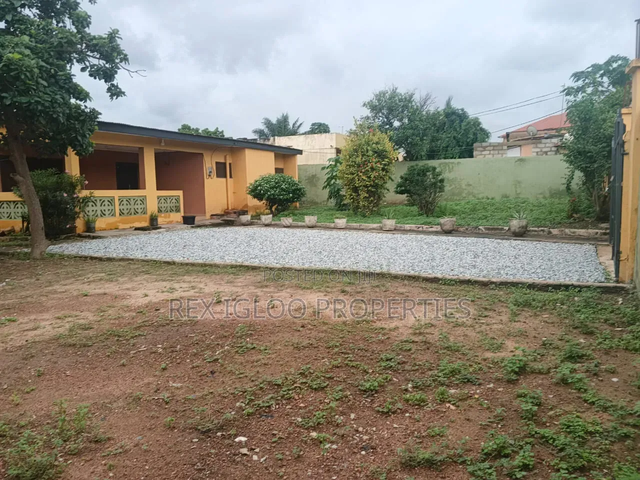 3bdrm House in Lapaz, Accra Metropolitan for rent