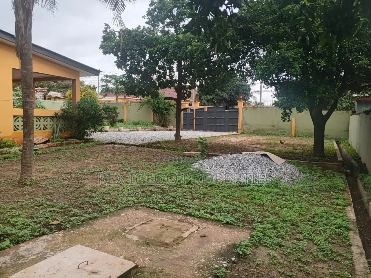 3bdrm House in Lapaz, Accra Metropolitan for rent