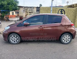 Toyota Vitz 2012 Brown