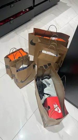 Alm Sneakers