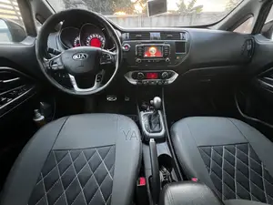 Kia Rio SX 4dr Hatchback (1.6L 4cyl 6A) 2014 Black