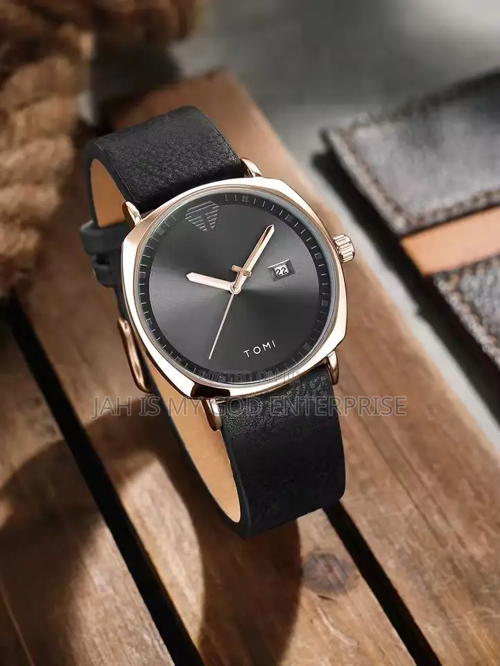 Tomi T044 Men's Minimalist Leather Casual Quartz Watch-Black Gold